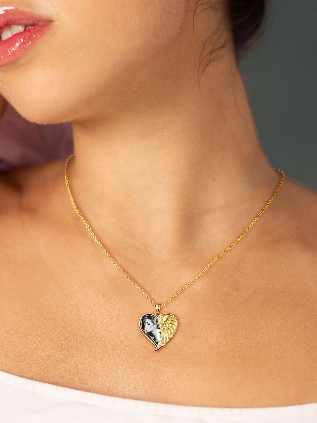 FindChic Customized Heart Photo Necklace Plain/Bling CZ/Rose/Angel Wings/Rotatable 2-Side Picture Pendant Stainless Steel/Gold Plated/Black Valentine's Jewelry Gift for Women Mom Girlfriend +Gift Box